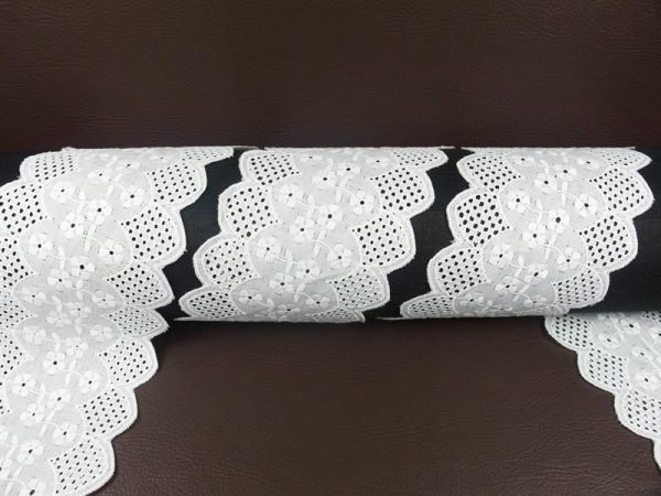 Lace checkered 9 cm