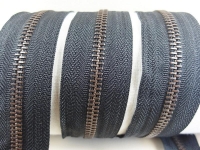 Endless zippers with copper metal teeth - sold by the meter (No. 5) black