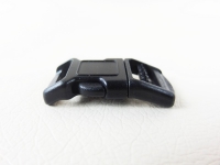 Plastic buckle with 10 mm black curvature