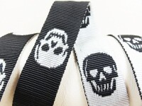 Skull webbing 30 mm in black and silver