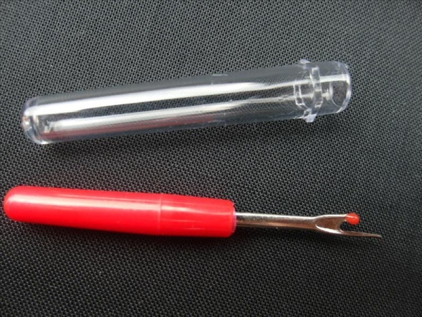 Seam ripper 6.8cm red