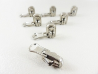 Delrin zipper / reversible slider for 6 mm