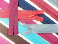 Seam-covered zippers 25 cm