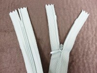 Seam-covered zippers 25 cm light gray