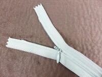 Seam-covered zippers 25 cm light gray