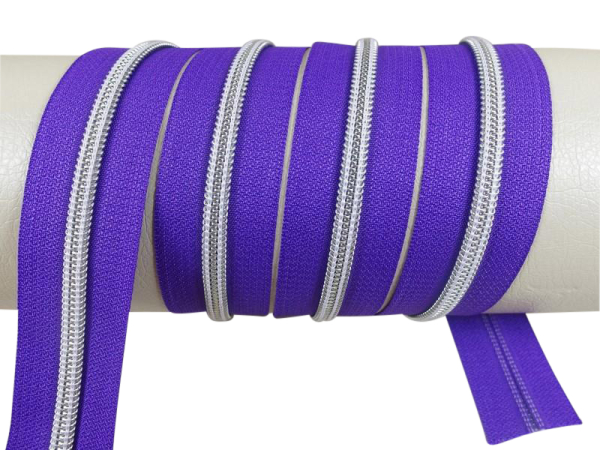 Endlos- Reißverschlüsse Modell "Brilliant" Nr. 7 / mit silberner Spirale / lila-silber
