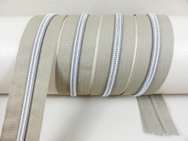Endless zippers model "Brilliant" No. 7 / with silver spiral / beige-silver