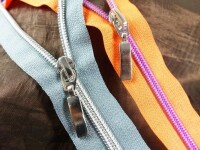 Endless zippers model "Brilliant" No. 7 / with silver spiral / beige-silver