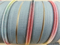 Endlos- Reißverschlüsse Modell "Brilliant" Nr. 7 / mit regenbogen Spirale / grau
