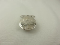 Suspender clip round 25 mm flower