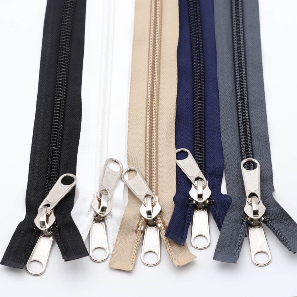 YKK tent zipper spiral divisible with a double slider 2.5 m