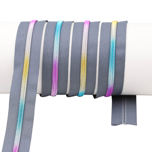 Endless zippers model "Brilliant" No. 7 / with metallized rainbow spiral dark gray-rainbow