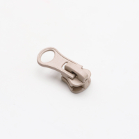 Delrin VISLON Zipper Modell "Oval" für 6 mm Reißverschlüsse beige