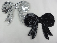 Sequin bow 8.5 x 10.5 cm